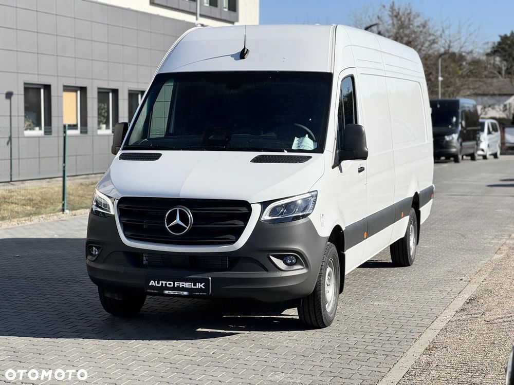 Mercedes-Benz Sprinter - 4