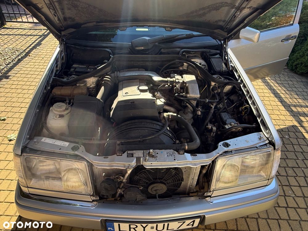 Mercedes-Benz Klasa E - 15