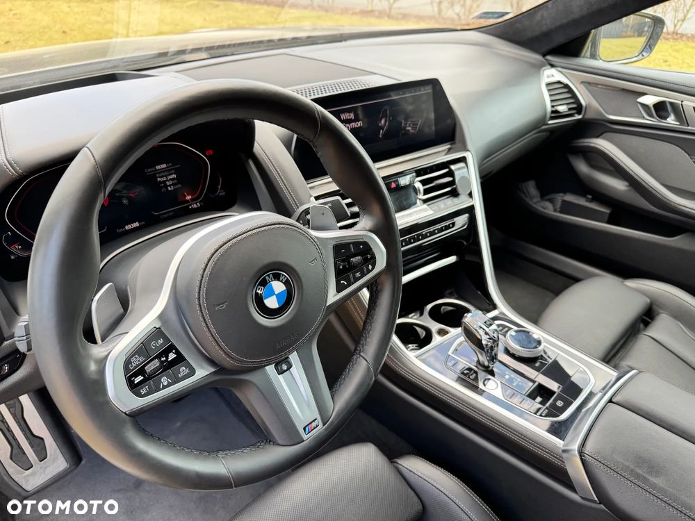 BMW Seria 8 - 26