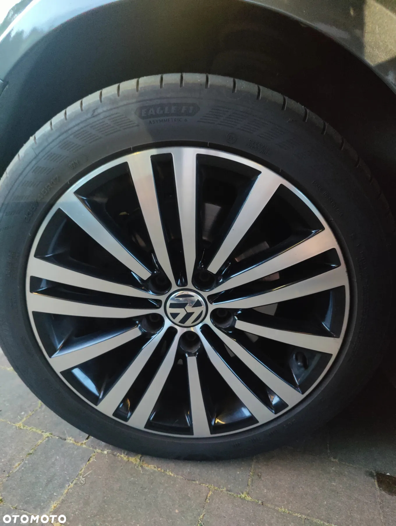 Volkswagen Passat 2.0 TDI Comfortline - 12