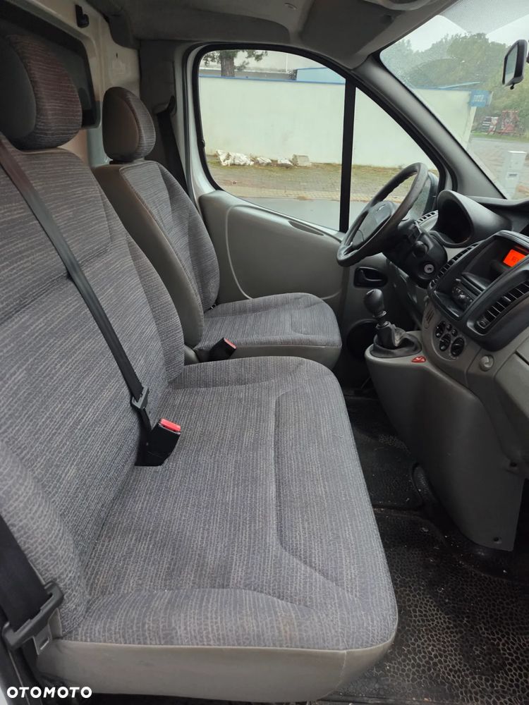 Renault Trafic - 19