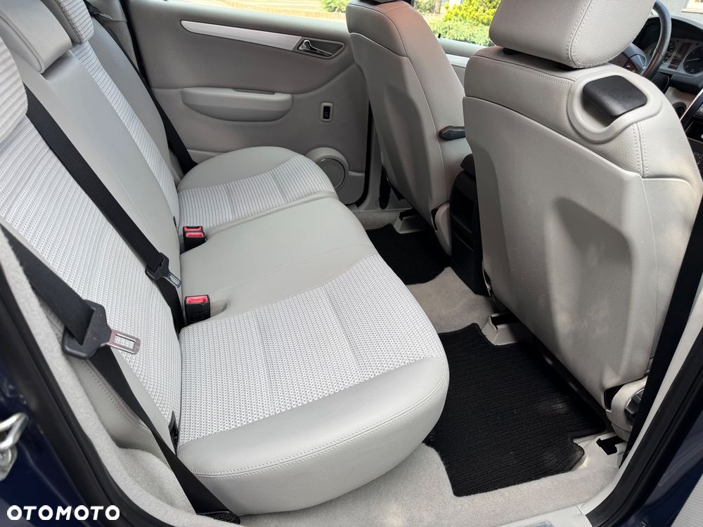 Mercedes-Benz Klasa B 200 Autotronic Special Edition - 23