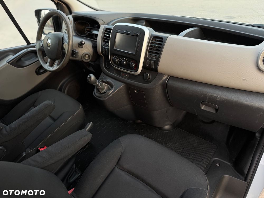 Renault Trafic - 11