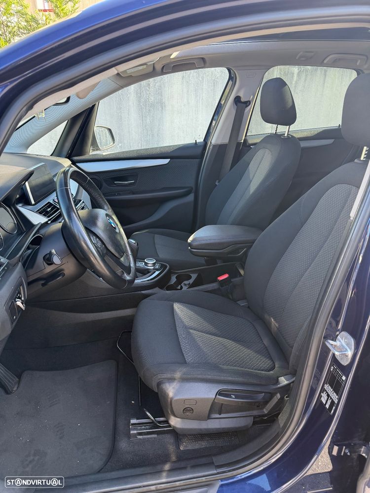 BMW 216 Active Tourer d Luxury Line - 11