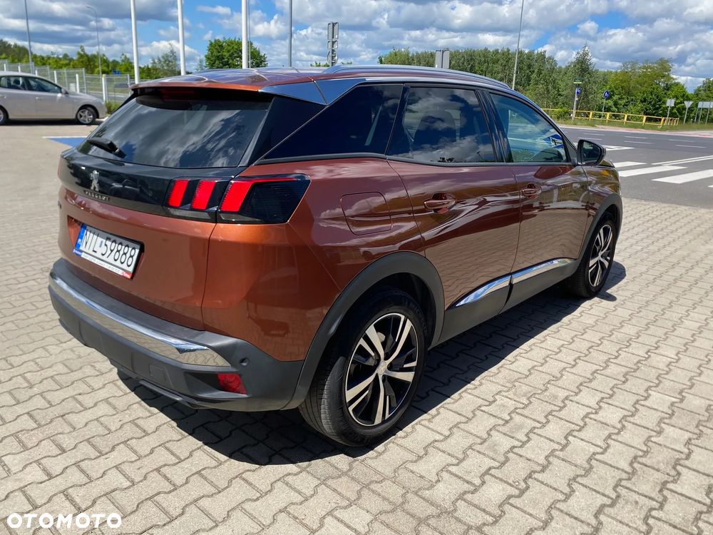 Peugeot 3008 1.2 PureTech GPF Allure S&S - 6