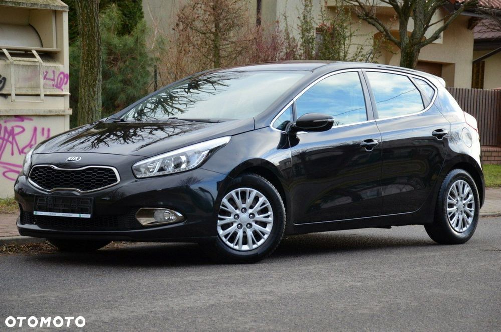 Kia Ceed - 9