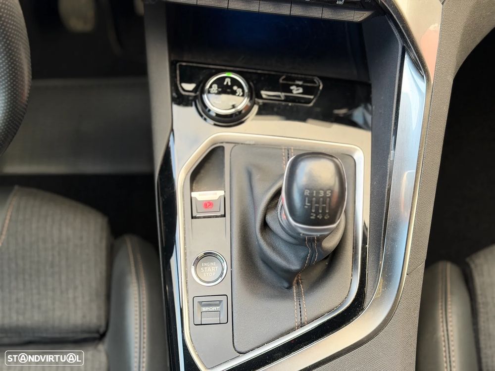 Peugeot 3008 1.2 PureTech GT - 9