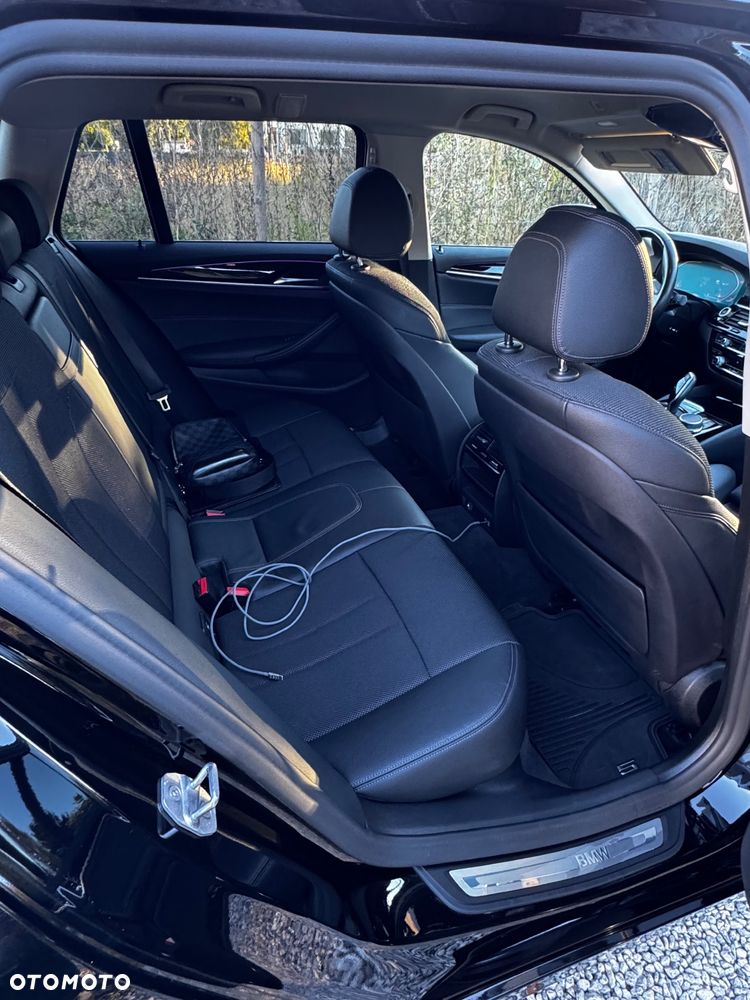 BMW Seria 5 520d Sport Line - 16