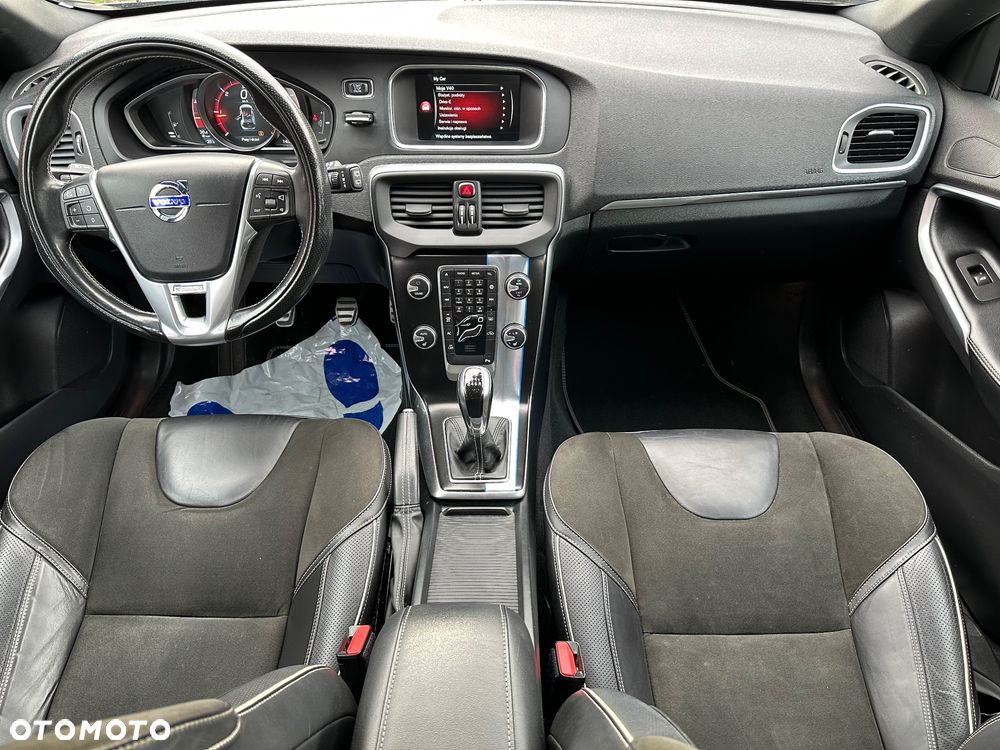 Volvo V40 - 21