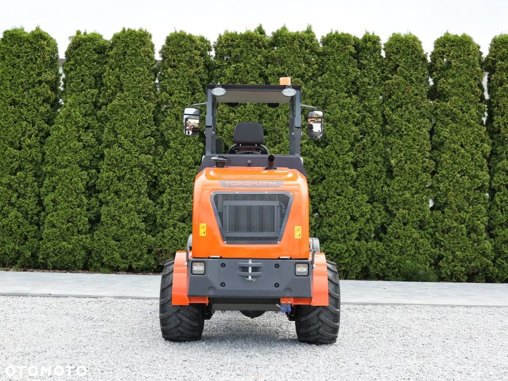 Inny NOWA ładowarka przegubowa teleskopowa TORQMATIK 811T - 9
