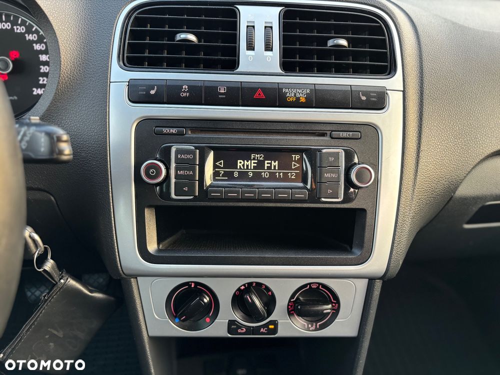 Volkswagen Polo - 14
