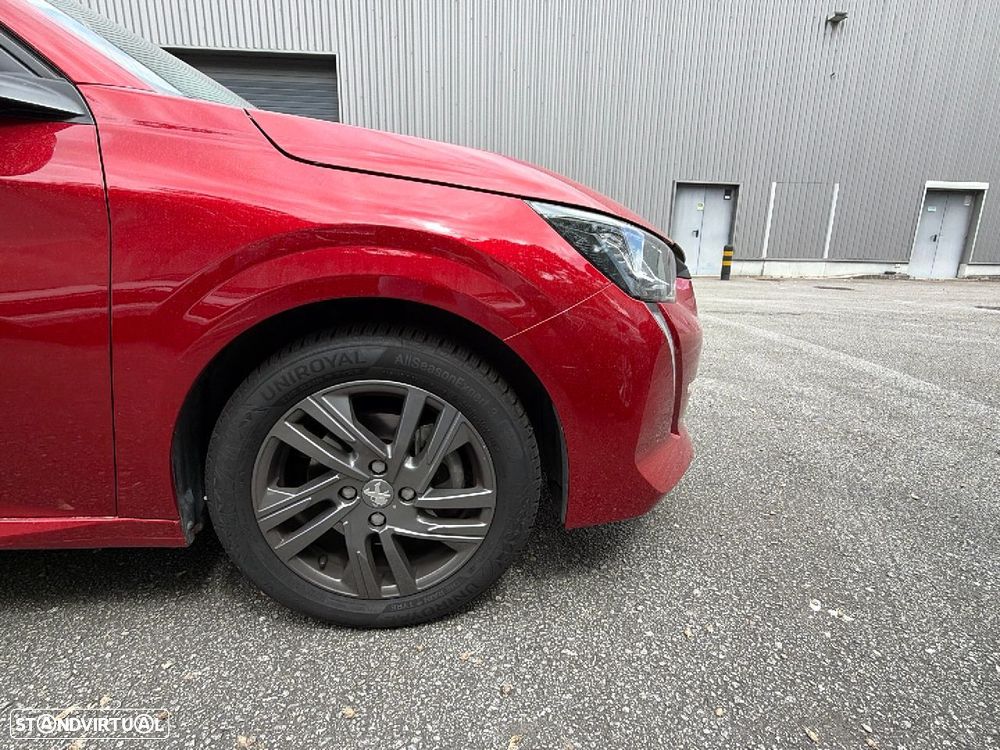 Peugeot 208 - 21