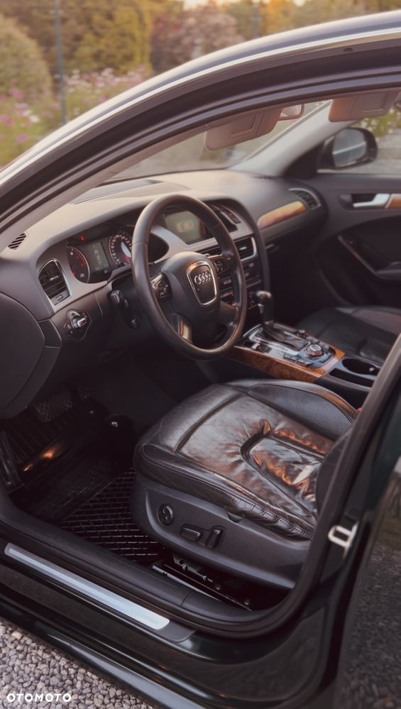 Audi A4 Limousine - 10