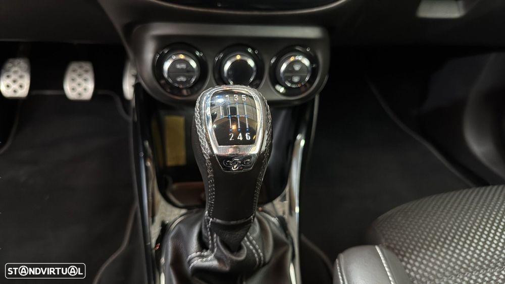 Opel Corsa 1.6 Turbo OPC - 15