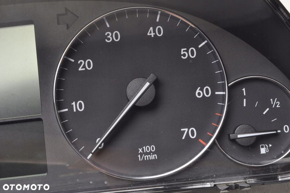 MERCEDES W203 LICZNIK ZEGARY A2035404648 ANGLIK - 3