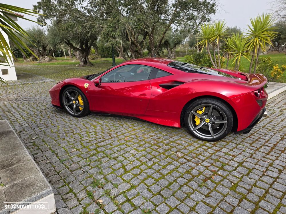 Ferrari F8 Tributo 3.9 Twin-Turbo V8 - 8