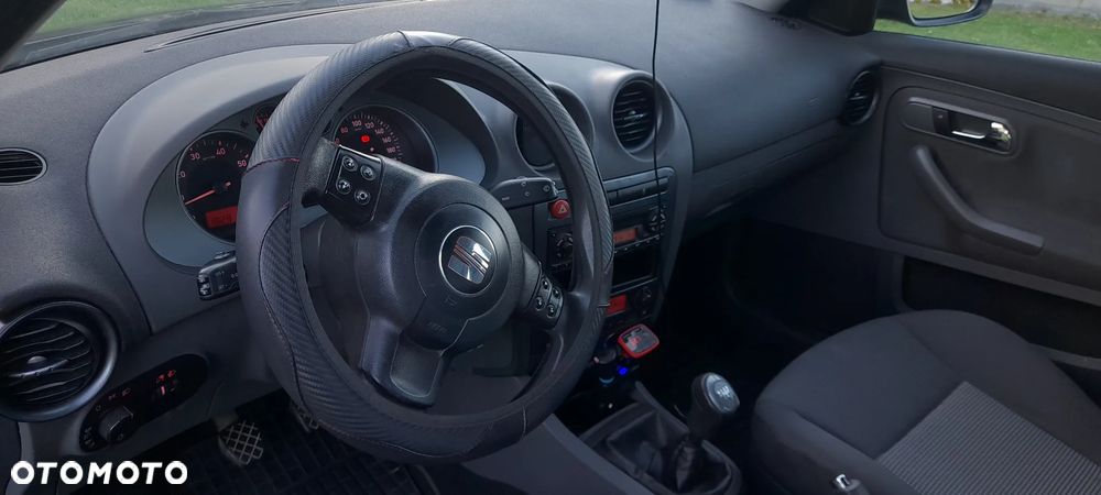 Seat Ibiza 1.4 16V Style - 5