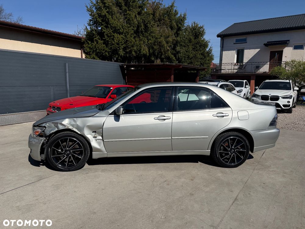 Lexus IS 200 Elegance - 10