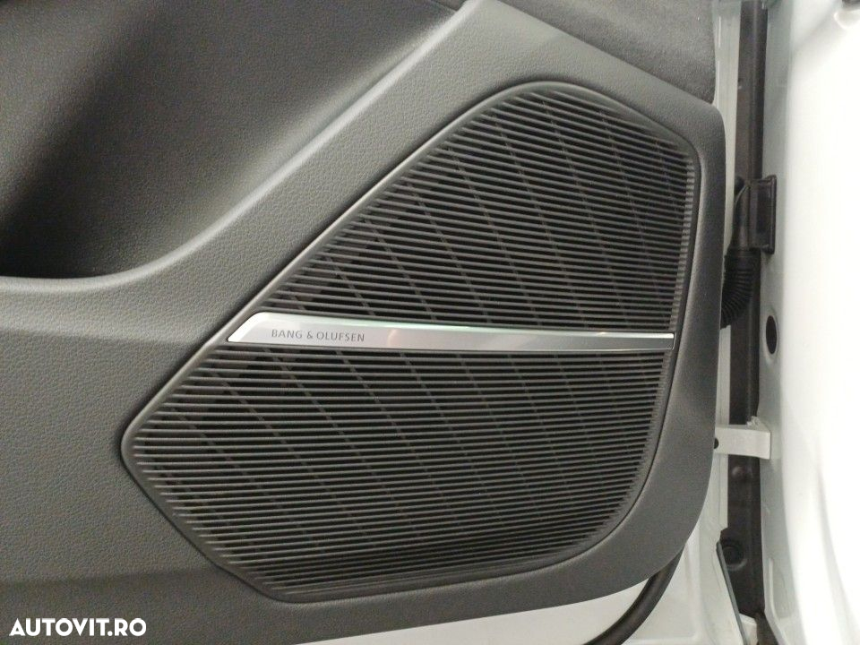Audi Q8 - 15
