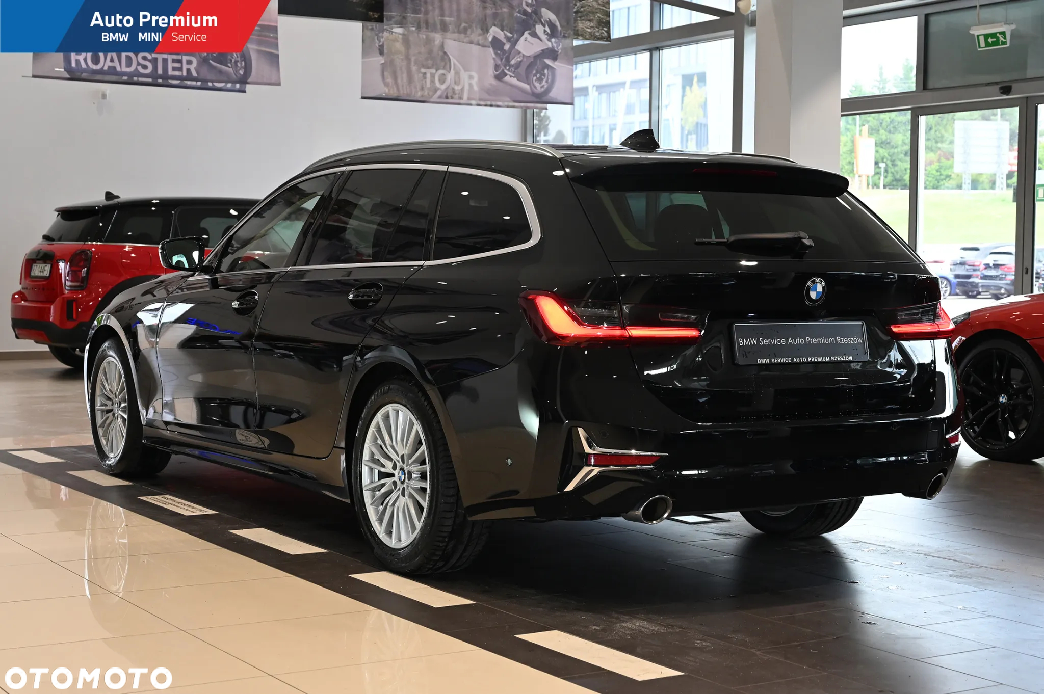 BMW Seria 3 330i xDrive - 14