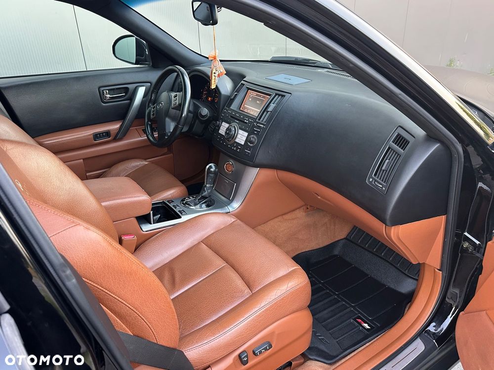 Infiniti FX - 7