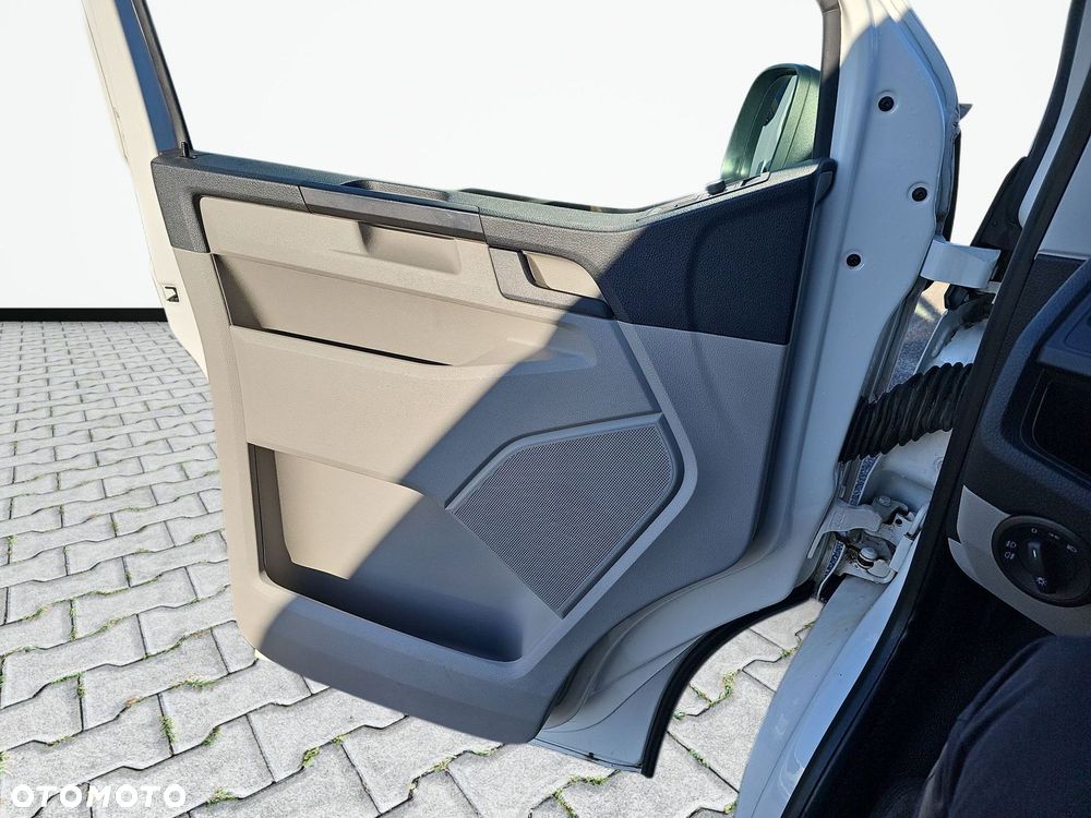 Volkswagen transporter - 15