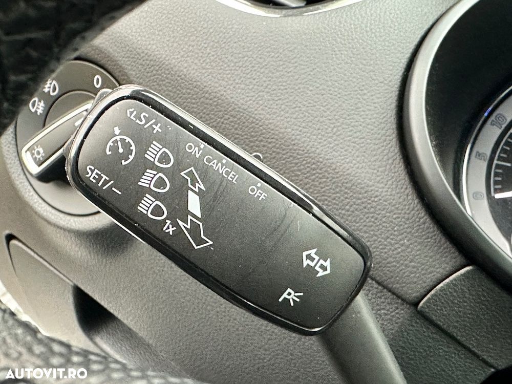 Skoda Octavia 2.0 TDI (Green tec) DSG Style - 10