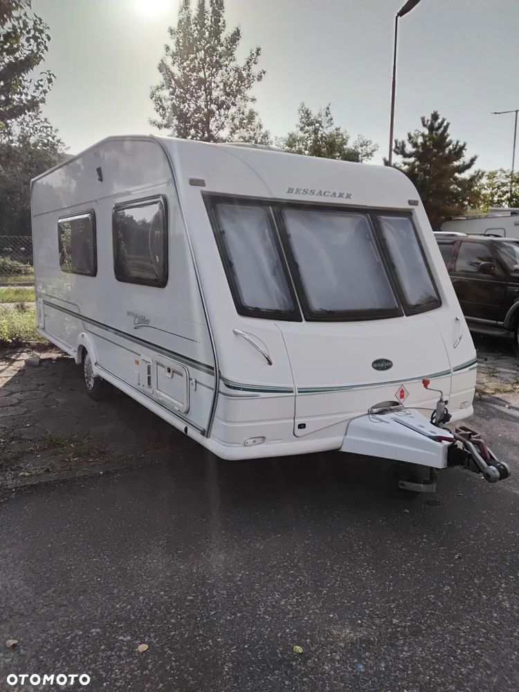 Inny Bessacarr  Cameo - 2