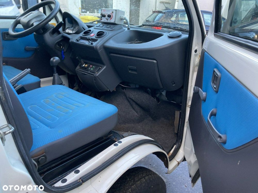 Inny PFAU Piaggio Porter 4X4 Skrzynia odśnieżarka Pług 5655km 2012 - 10