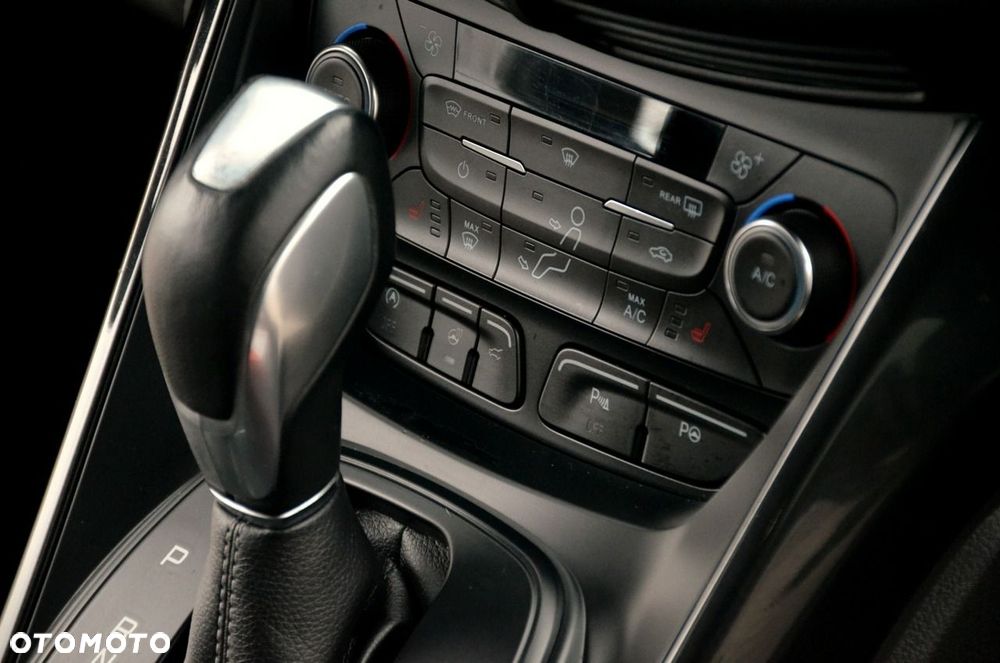 Ford Kuga - 21