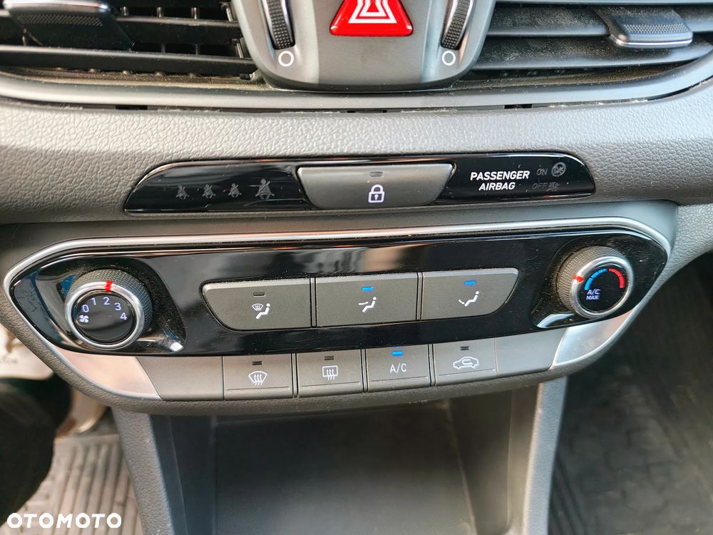 Hyundai i30 - 18