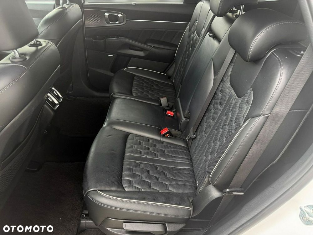 Kia Sorento - 22