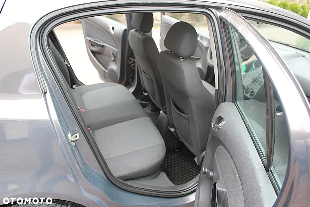 Opel Corsa 1.2 16V Edition 150 - 12