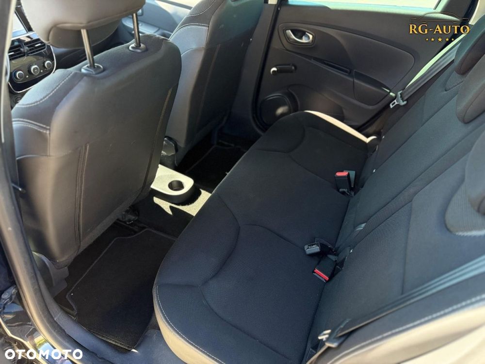 Renault Clio - 26
