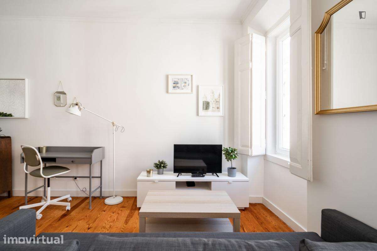 Apartamento com 1 quartos - localizado em Estrela Lisbon - Grande imagem: 3/20