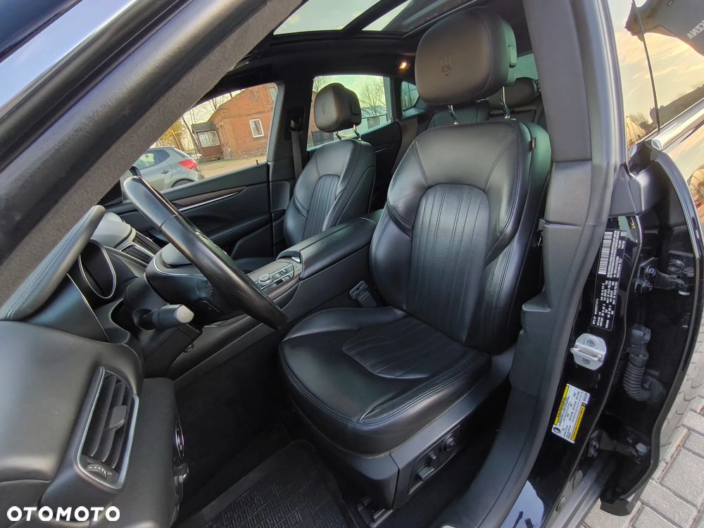 Maserati Levante Q4 Executive - 24