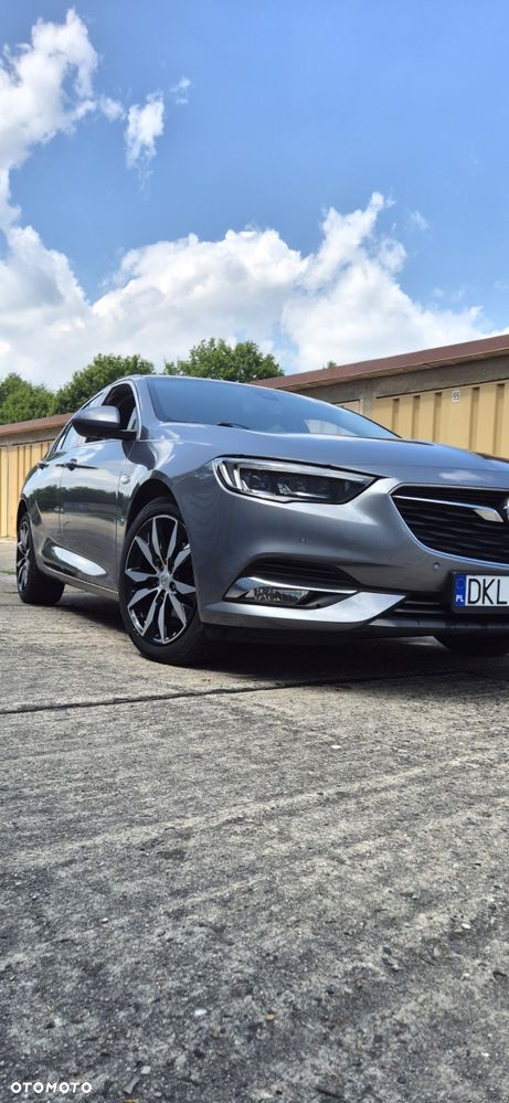 Opel Insignia - 1