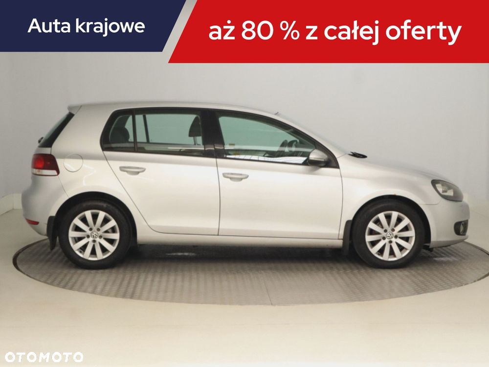 Volkswagen Golf - 8