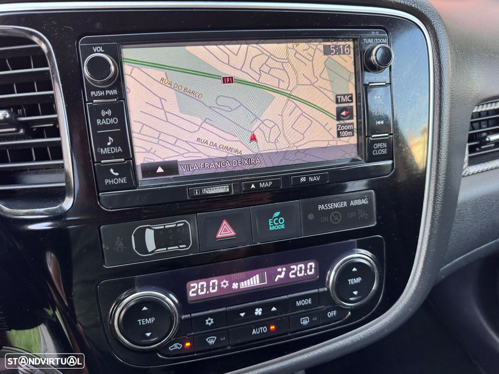 Mitsubishi Outlander 2.2 DI-D Instyle Navi 4WD - 17