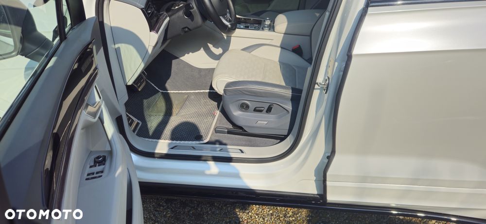 Volkswagen Touareg 4.0 V8 TDI SCR 4Mot R-Line - 23