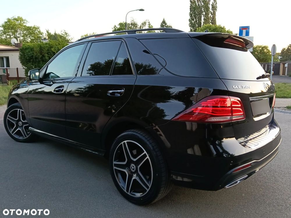 Mercedes-Benz GLE - 12