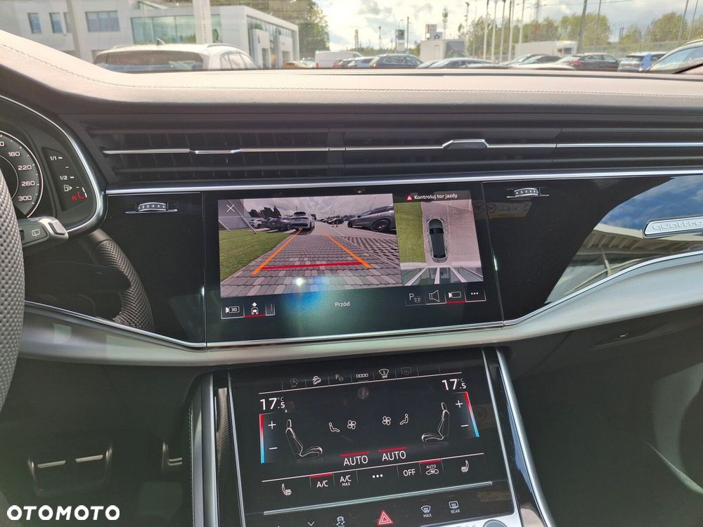 Audi Q8 - 32