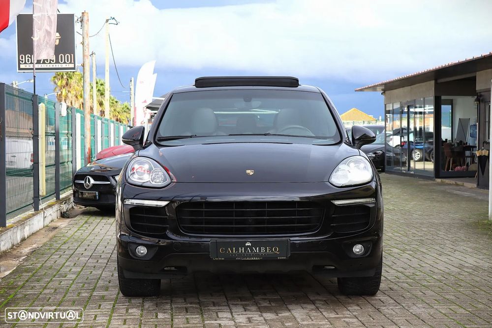 Porsche Cayenne S E-Hybrid - 2