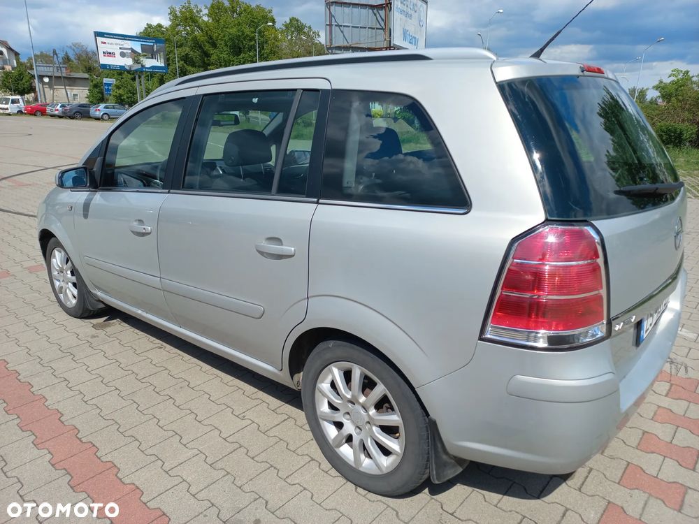 Opel Zafira 1.9 CDTI Sport ActiveSelect - 4