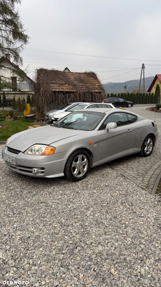 Hyundai Coupe - 2