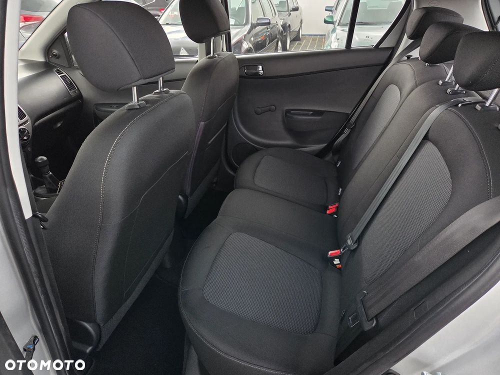 Hyundai i20 1.2 Fifa World Cup Edition - 16