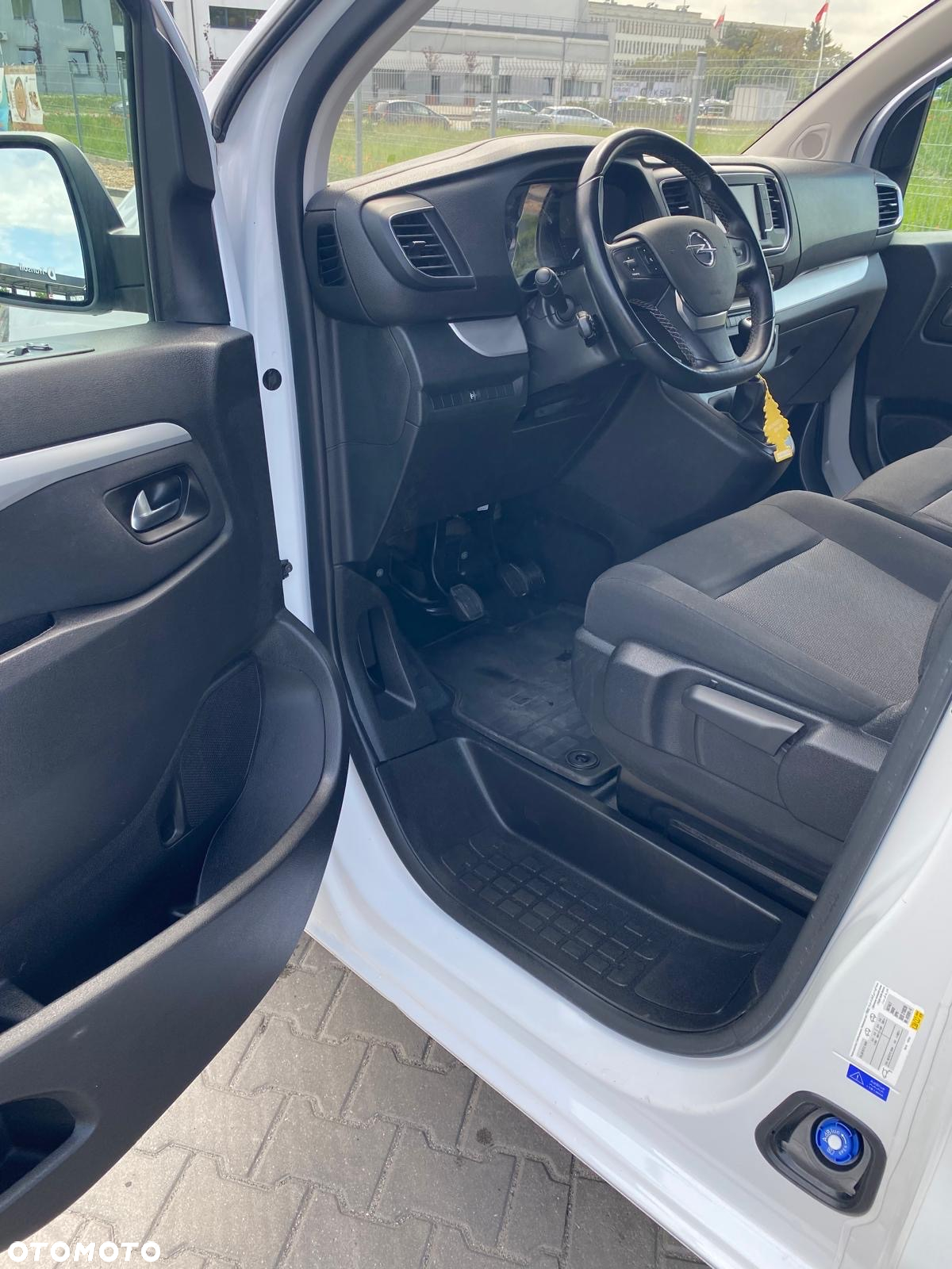 Opel Vivaro - 22