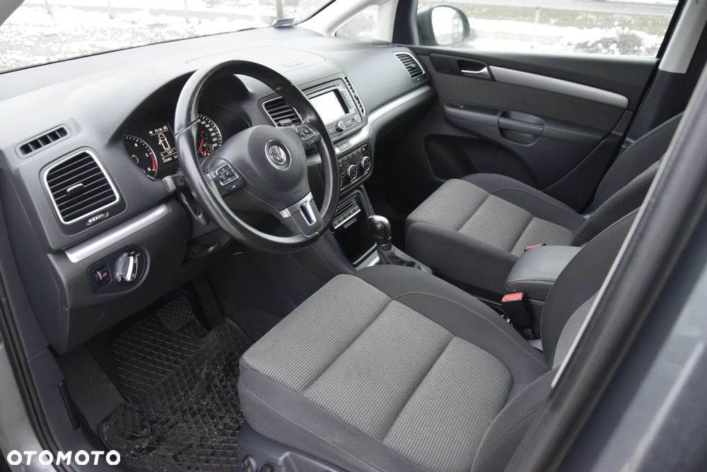 Volkswagen Sharan 2.0 TDI Highline DSG - 10
