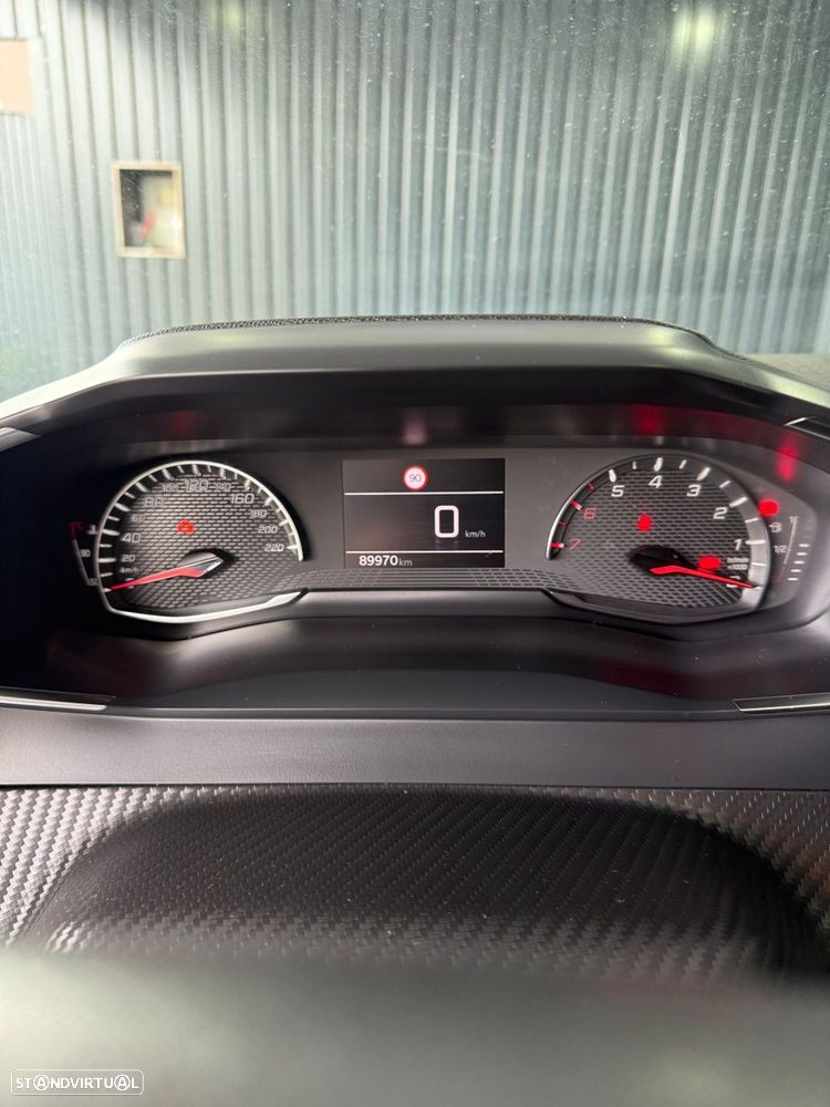 Peugeot 208 1.2 PureTech Allure - 11