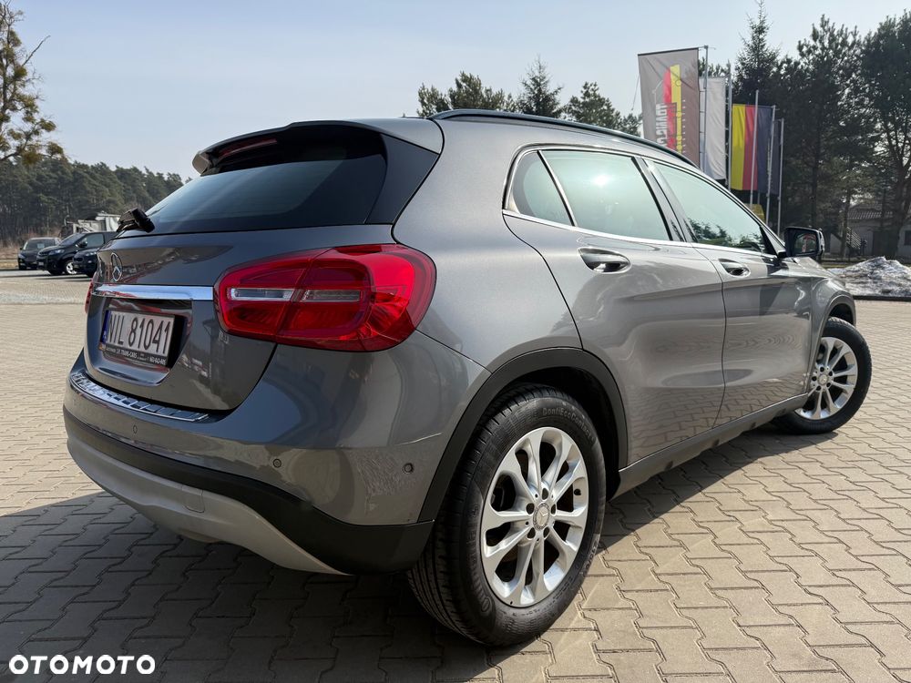 Mercedes-Benz GLA - 6